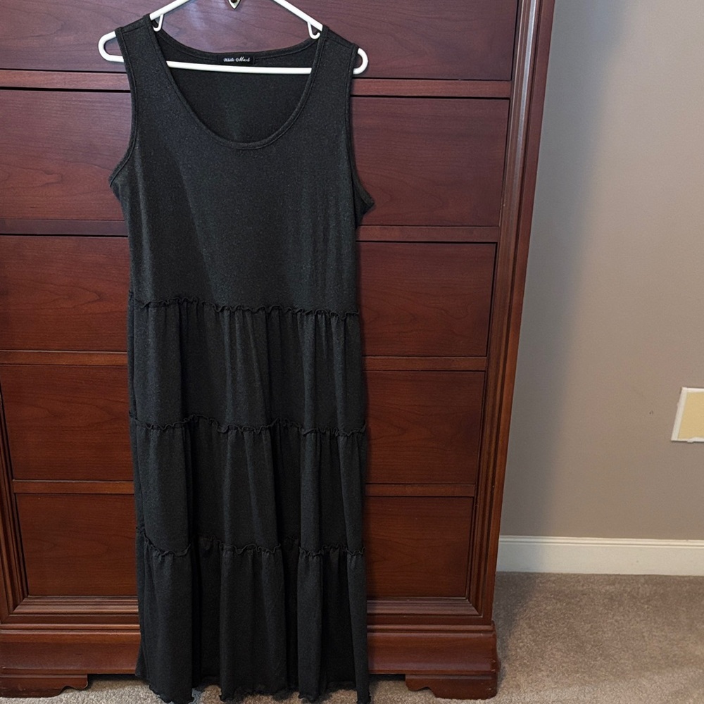 White Mark Charcoal Grey Tiered Maxi Dress